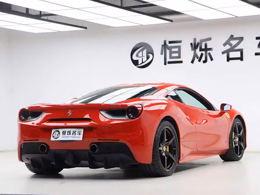 Ferrari 488 2018, фото 23