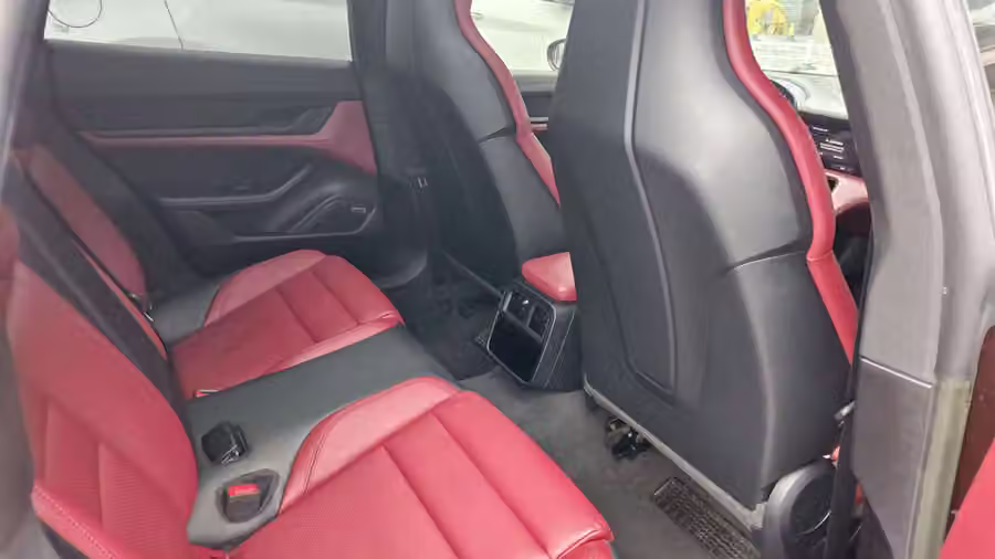 Porsche Taycan 2022, фото 12