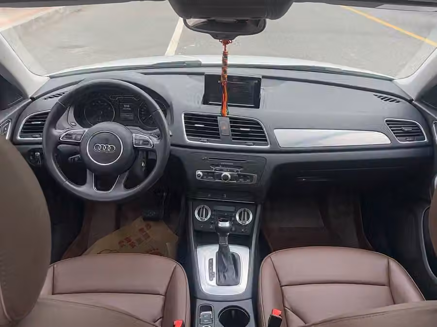 Audi Q3 2015, фото 16