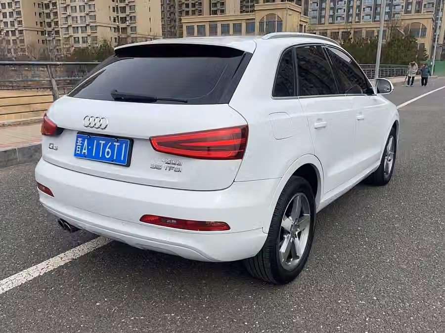 Audi Q3 2015, фото 7
