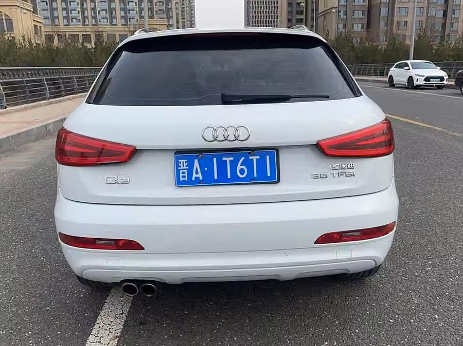 Audi Q3 2015, фото 8