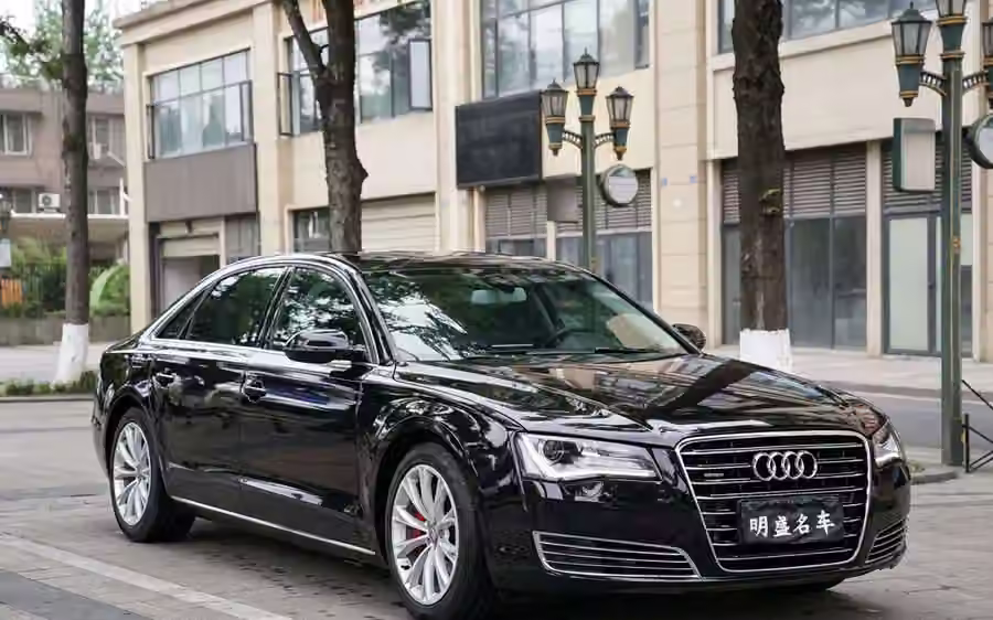 Audi A8 2012, фото 3