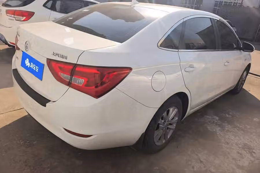 Buick Excelle 2017, фото 3