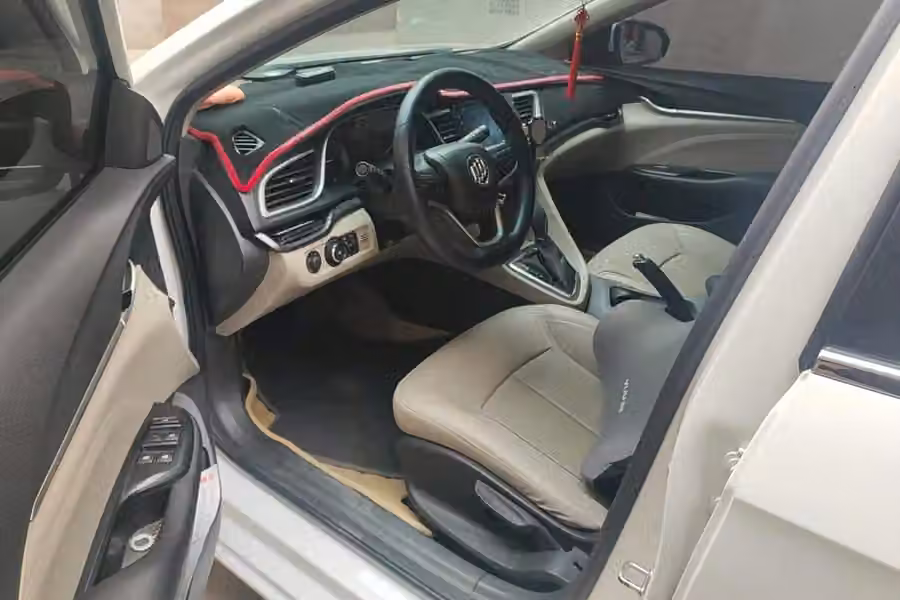Buick Excelle 2018, фото 9